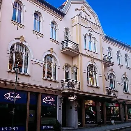 Hotell Grand